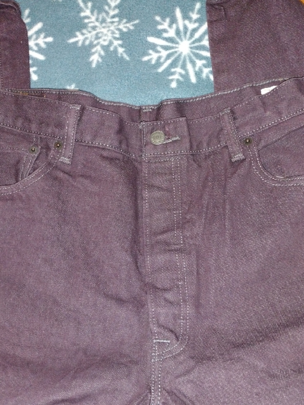 Levi's Men's Jeans in Plum - Picture 6 of 6